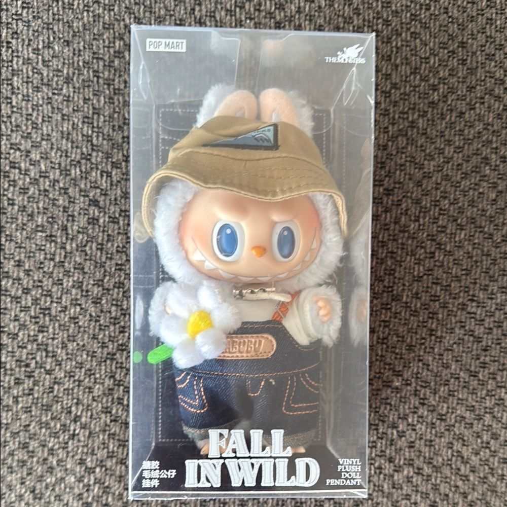 NWT popmart limited Fall In Wild Plush Pendant